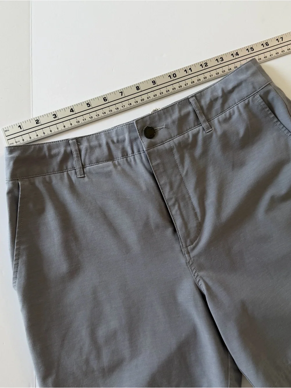 Faherty Shorts Womens 30 Gray All Day Shorts Performance